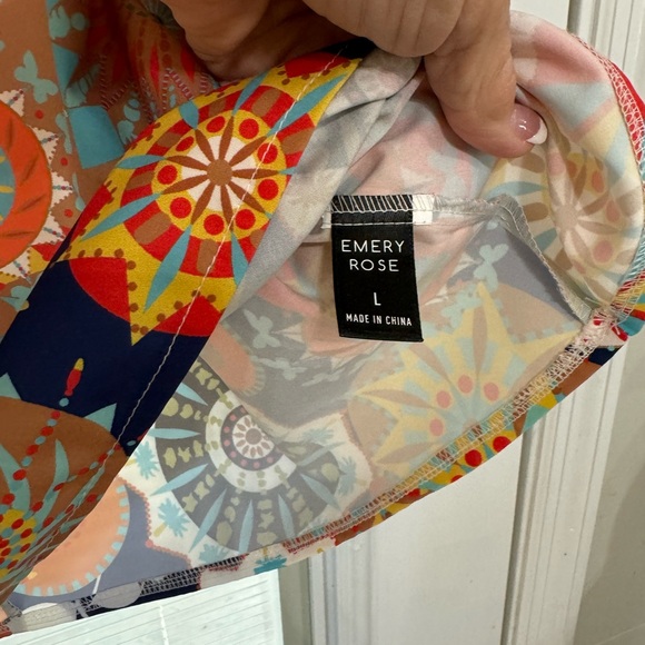 Colorful blouse, size large. - Picture 2 of 2